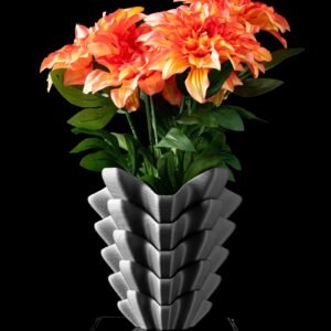 Trilo Vase